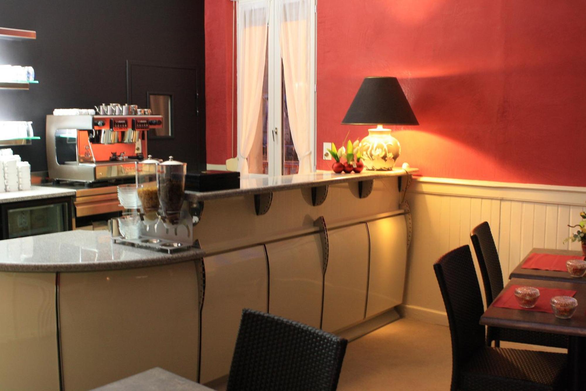 Saint-Céré Hotel Du Touring מראה חיצוני תמונה